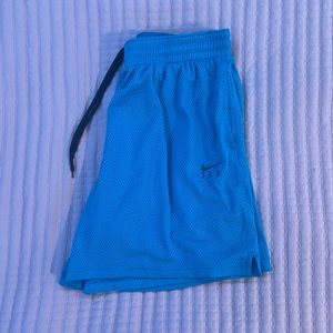 Nike Swoosh Fly Basketball Short